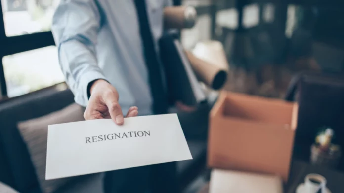 writing a letter of resignation