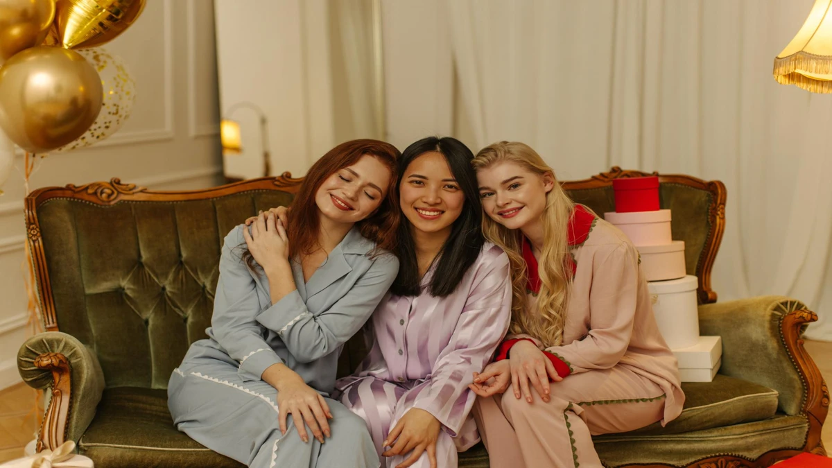 three-cute-young-interracial-girls-sleepwear-are-having-pajama-party-home-people-emotions-concept