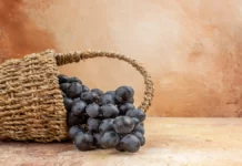 Benefits of black grapes
