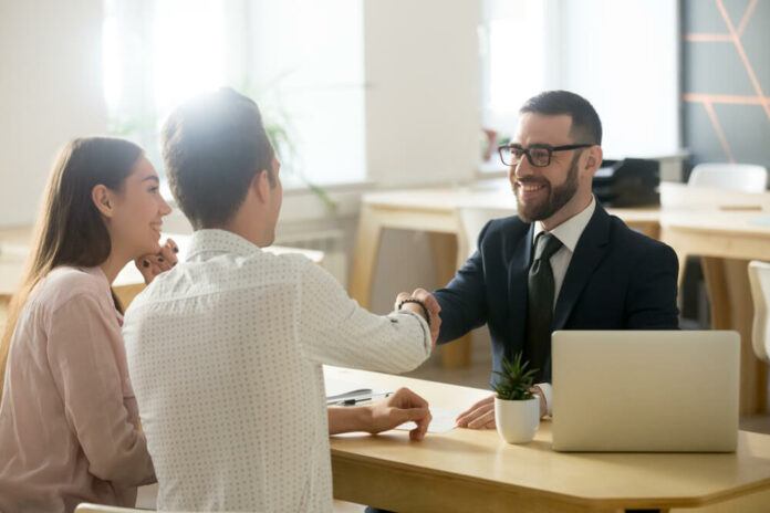 A Full Range of Financial Services for Ukrainians in Toronto