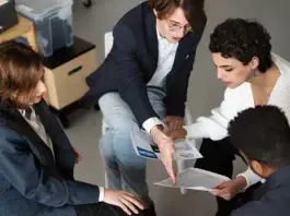 HR Professionals Managing