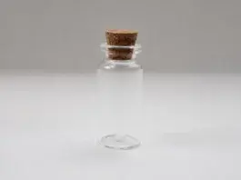 Glass-Packaging-for-Beauty-Brands