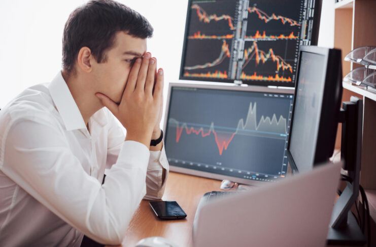 Traders-Can-Learn-from-Their-Worst-Trades-scaled